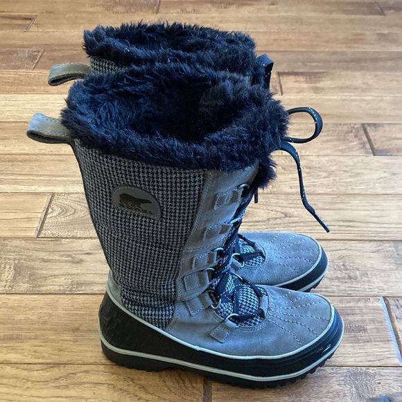 𝅺SOREL Joan of Arctic Boots Winter Snow Faux Fur Gray Houndstooth Plaid Size 7 - Picture 8 of 14